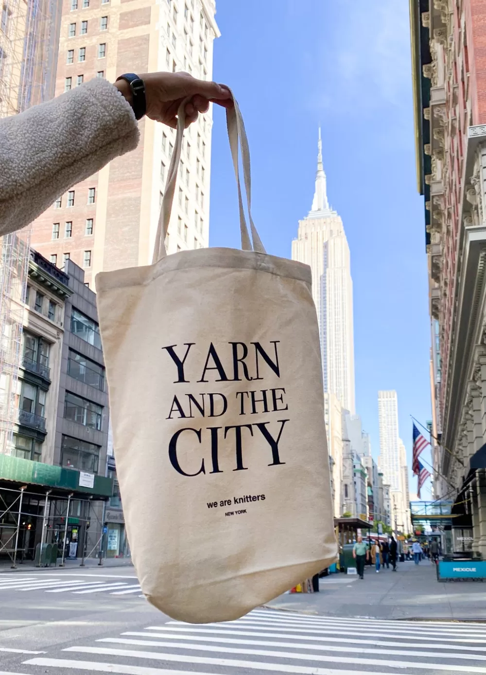 Cheap We Are Knitters Tote Bag: Yarn and The City